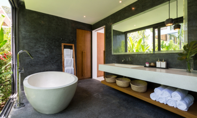 Villa Malouna Bathroom Two with Bathtub | Bang Por, Koh Samui