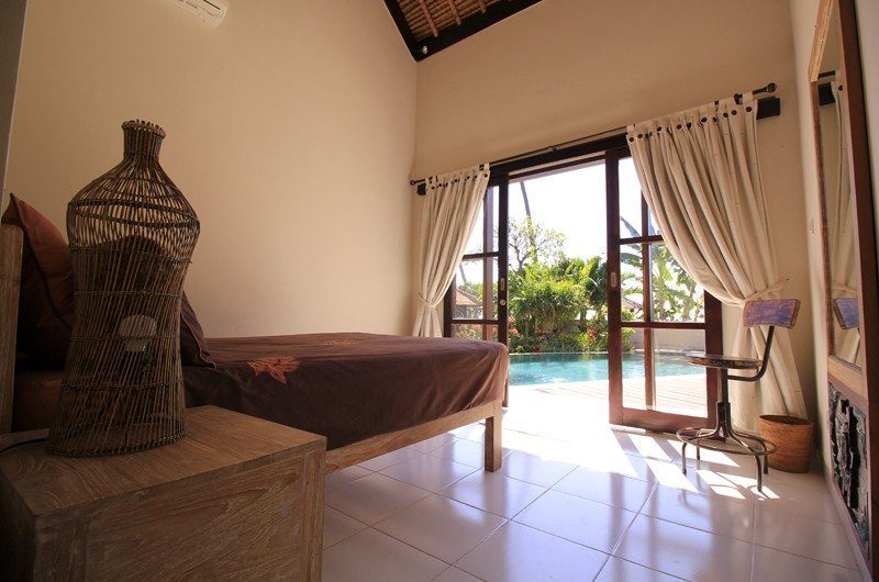 Kembali Villa Guest Bedroom Pool View | Kubutambahan, Bali
