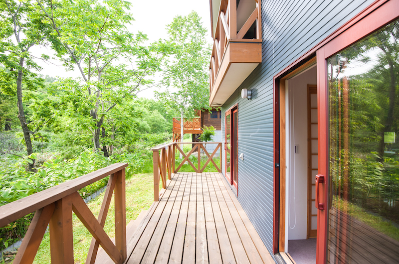 The Chalets At Country Resort Hangetsu Balcony Area | Hirafu, Niseko