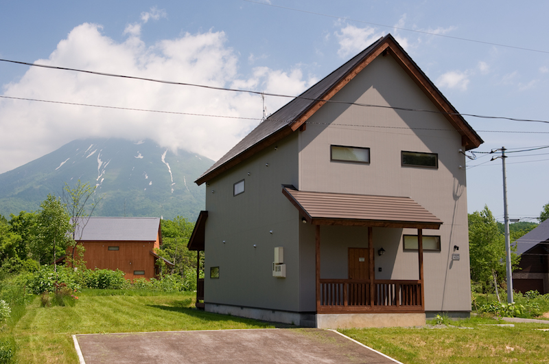 The Chalets At Country Resort Ishikari Building | Hirafu, Niseko