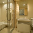 The Chalets At Country Resort Kinokawa Bathroom | Hirafu, Niseko