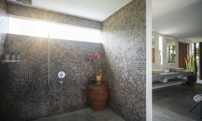 Abaca Villas Villa Iluh Bathroom | Seminyak, Bali