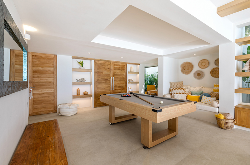 Villa Peace Billiard Table with Seating Area | Choeng Mon, Koh Samui