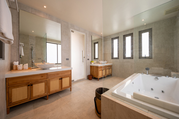 Villa Peace Master Bathroom One with Bathtub | Choeng Mon, Koh Samui