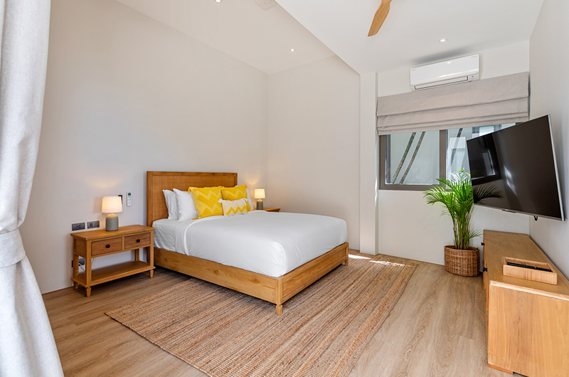 Villa Peace Bedroom Three with TV | Choeng Mon, Koh Samui