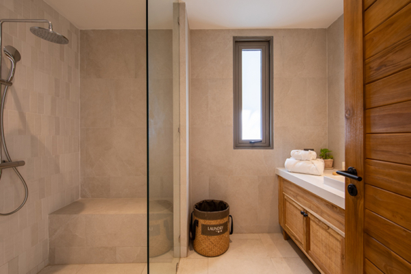 Villa Peace Shared Bathroom for Bedroom Three and Four | Choeng Mon, Koh Samui
