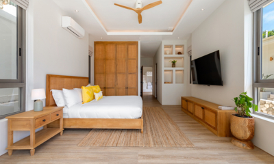 Villa Peace Bedroom Five with TV | Choeng Mon, Koh Samui