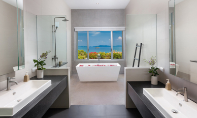 Villa Leelawadee Master Bathroom One | Pa Klok, Phuket