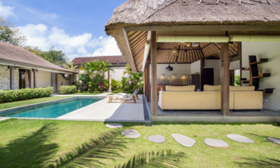 Akilea Villas Villa Kabutera Pool Side Loungers | Uluwatu, Bali