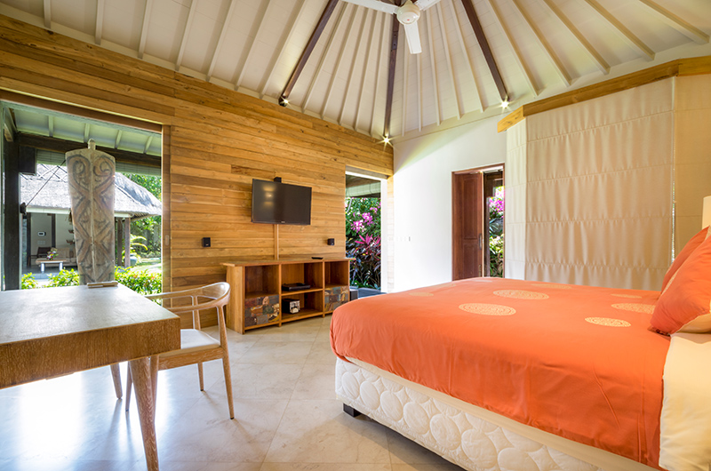 Akilea Villas Villa Kabutera Guest Bedroom with TV | Uluwatu, Bali