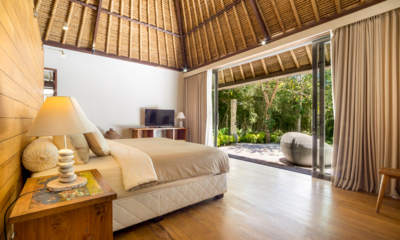 Akilea Villas Villa Kayu Merah Master Bedroom with Garden View | Uluwatu, Bali