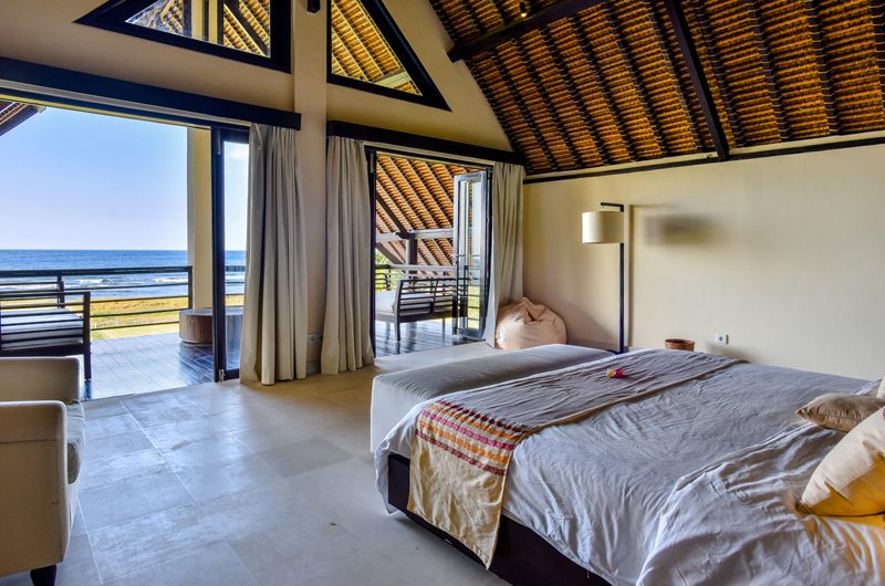 Bali Il Mare King Size Bed with View | Permuteran, Bali