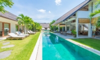 Villa Kadek Sun Loungers | Batubelig, Bali