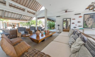 Villa Kadek Living Pavilion | Batubelig, Bali