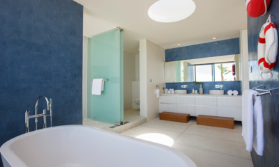 Lime Samui Villas Villa Zest Bathroom Two with Bathtub | Nathon, Koh Samui