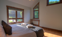 Mangetsu Lodge Upper Level Bedroom | Hirafu, Niseko