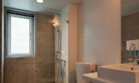 Yuki Uchi Bathroom | Hirafu, Niseko