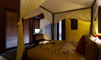 Imani Villas Ariana Night View Bedroom | Umalas, Bali