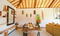 Villa Chez Ami Dining Area | Legian, Bali