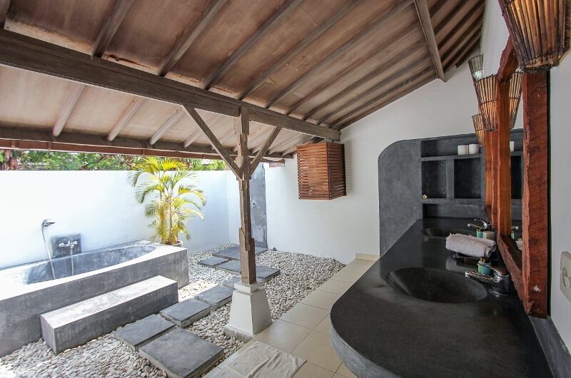 Villa Damai Besar En-suite Bathroom | Seminyak, Bali