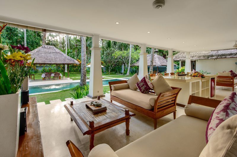 Villa Gils Living And Dining Pavilion | Candidasa, Bali