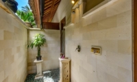 Villa Gils Outdoor Bathroom | Candidasa, Bali