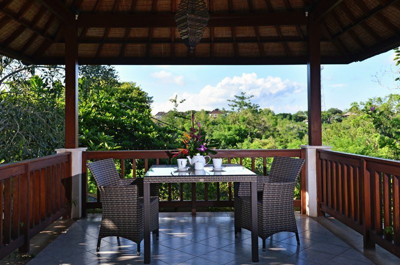 Villa Lidwina Outdoor Dining | Jimbaran, Bali