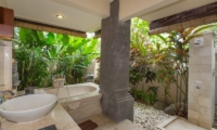 Villa Lidwina Outdoor Bathroom | Jimbaran, Bali