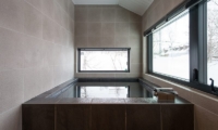 Tahoe Lodge Bathtub | Hirafu, Niseko