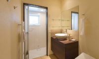 Tahoe Lodge Guest Bathroom | Hirafu, Niseko