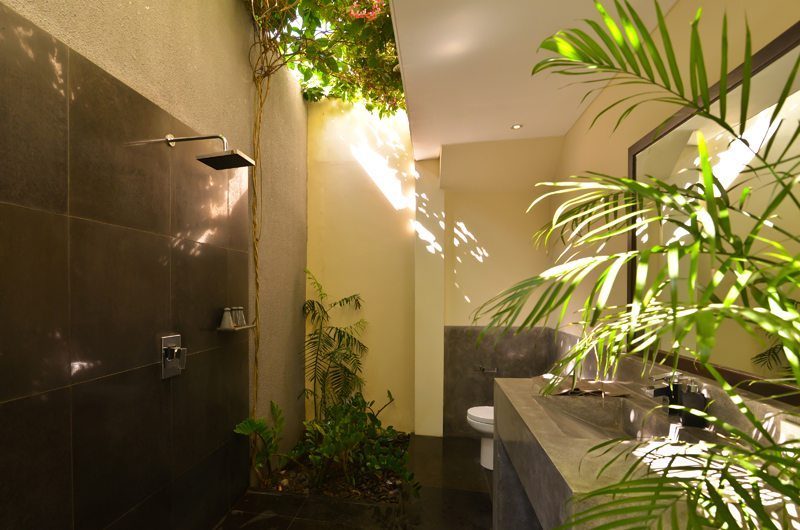 Villa Elok Guest Bathroom | Seminyak, Bali