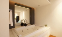 Villa Sitara En-suite Bathroom | Phuket, Thailand