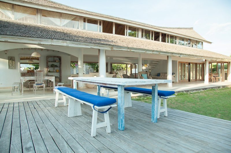 Island House Outdoor Dining | Nusa Lembongan, Bali