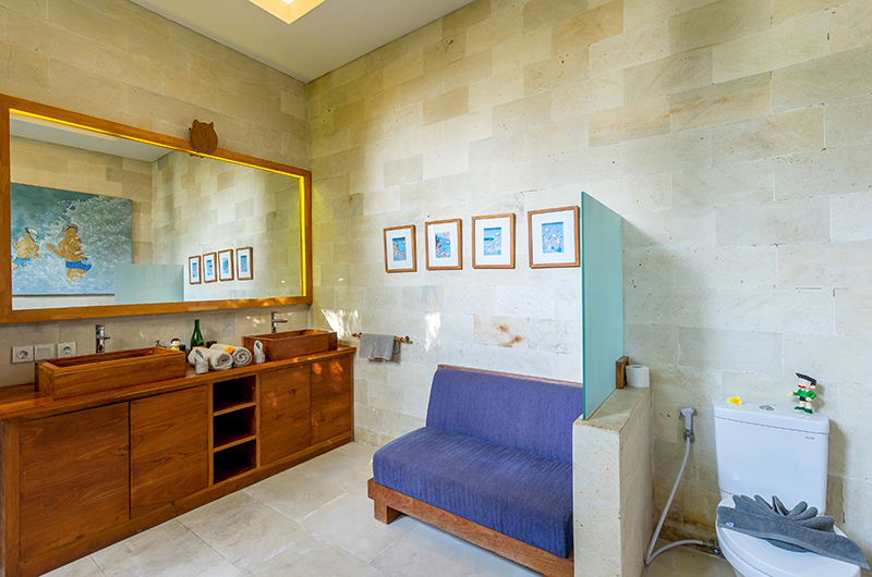 Niconico Mansion Bathroom One with Seating Area | Seminyak, Bali