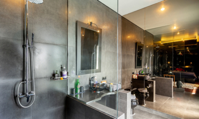 Niconico Mansion Bathroom Six with Shower | Seminyak, Bali