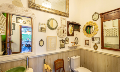 Niconico Mansion Common Bathroom | Seminyak, Bali