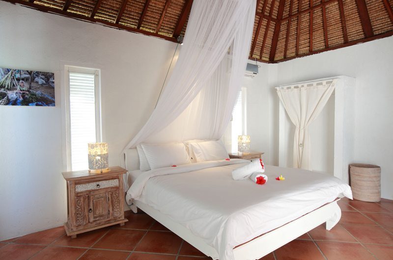 Villa Driftwood Bedroom | Nusa Lembongan, Bali
