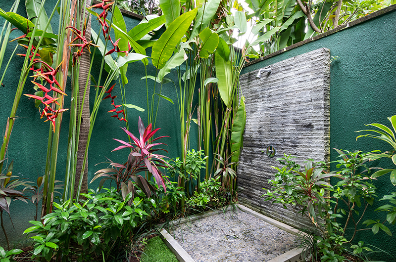 Villa Theo Outdoor Shower | Umalas, Bali