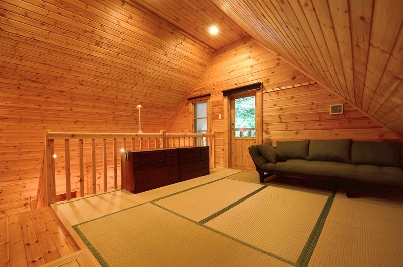 Maki Cottage Tatami Room Front View | Hakuba, Nagano