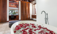 Villa Analaya Bathtub | Phuket, Thailand