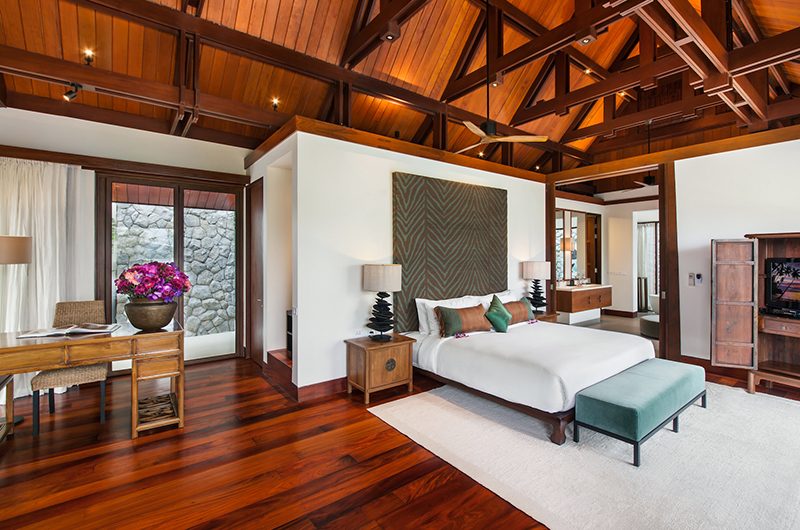 Villa Analaya Bedroom with Study Table | Phuket, Thailand