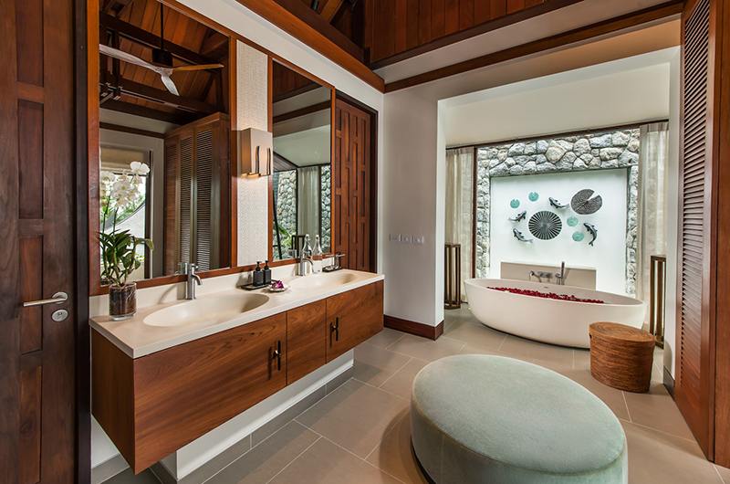 Villa Analaya Bathroom with Bathtub | Phuket, Thailand
