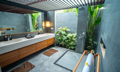 Ambalama Villa His and Hers Bathroom Two | Seseh, Bali