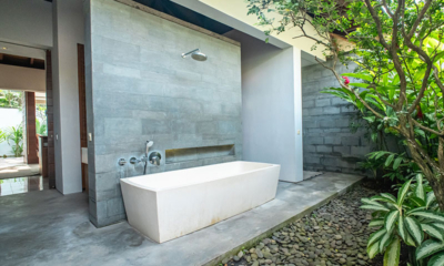 Ambalama Villa Bathroom Seven with View | Seseh, Bali