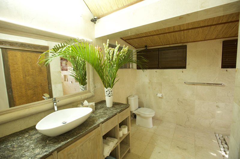Aqua Nusa Villa Chantique Bathroom | Nusa Lembongan, Bali