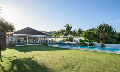 Beach House Gardens and Pool | Nusa Lembongan, Bali