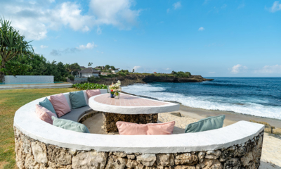 Beach House Beach Side Seating Area | Nusa Lembongan, Bali