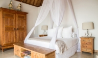 Bersantai Villas Villa Ganesha Guest Bedroom | Nusa Lembongan, Bali