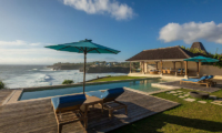 Casa Del Mar Sun Loungers | Nusa Lembongan, Bali