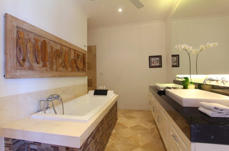 Kencana Villa En-suite Bathroom | Seminyak, Bali